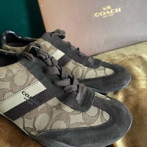 COACH • Women Kelson Outline Sneakers